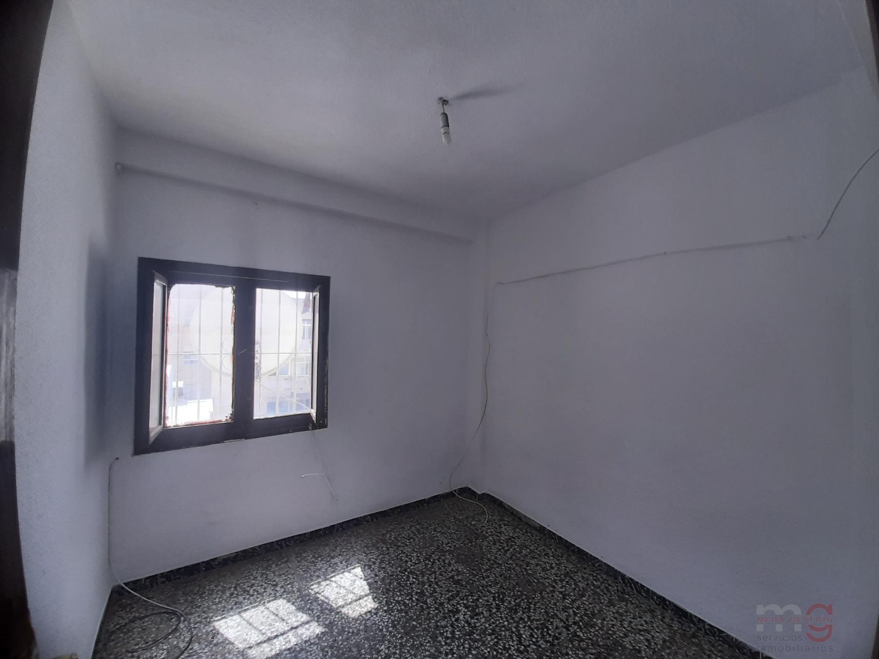 For sale of apartment in Elche-Elx