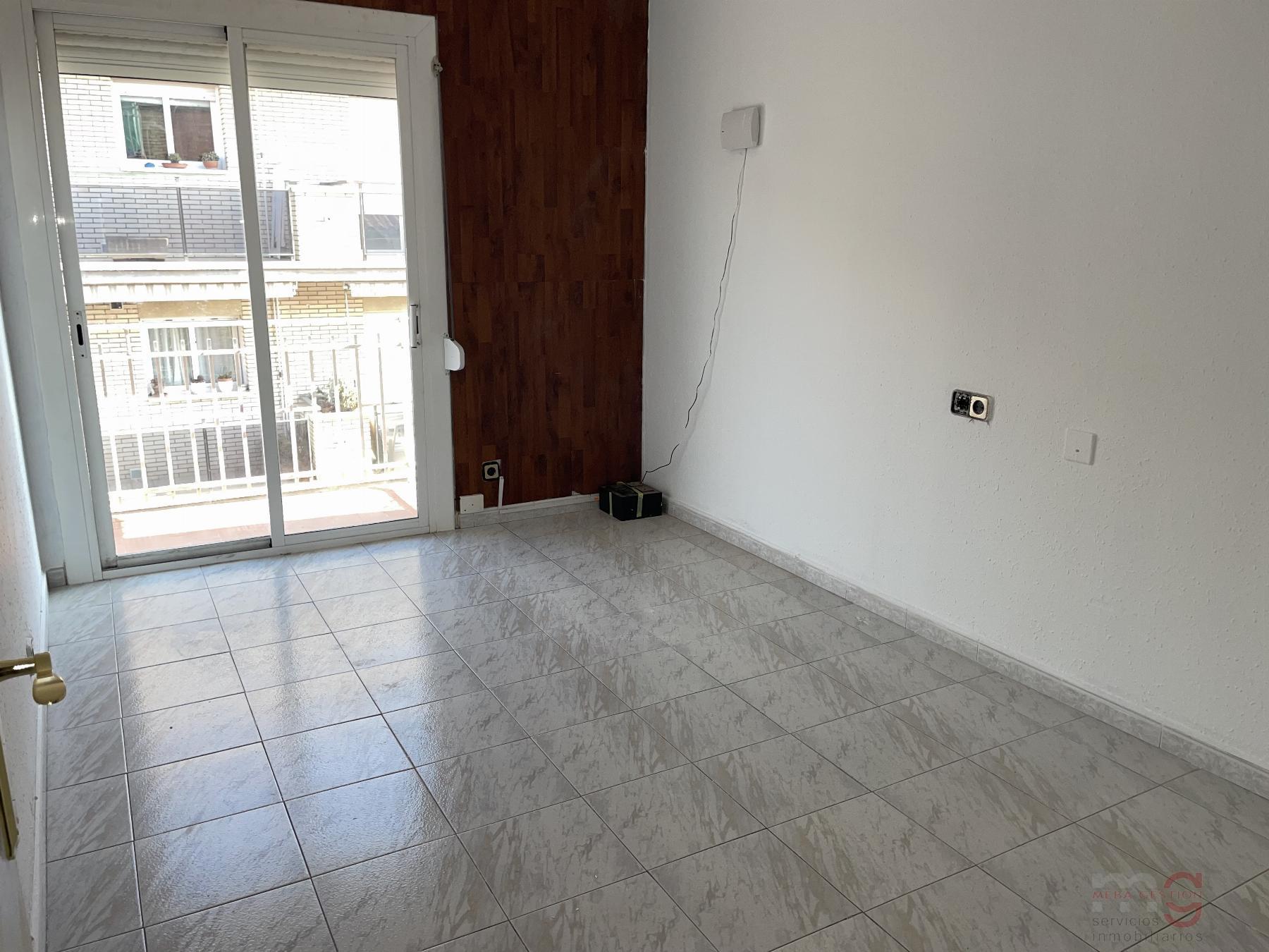 For sale of apartment in Manresa