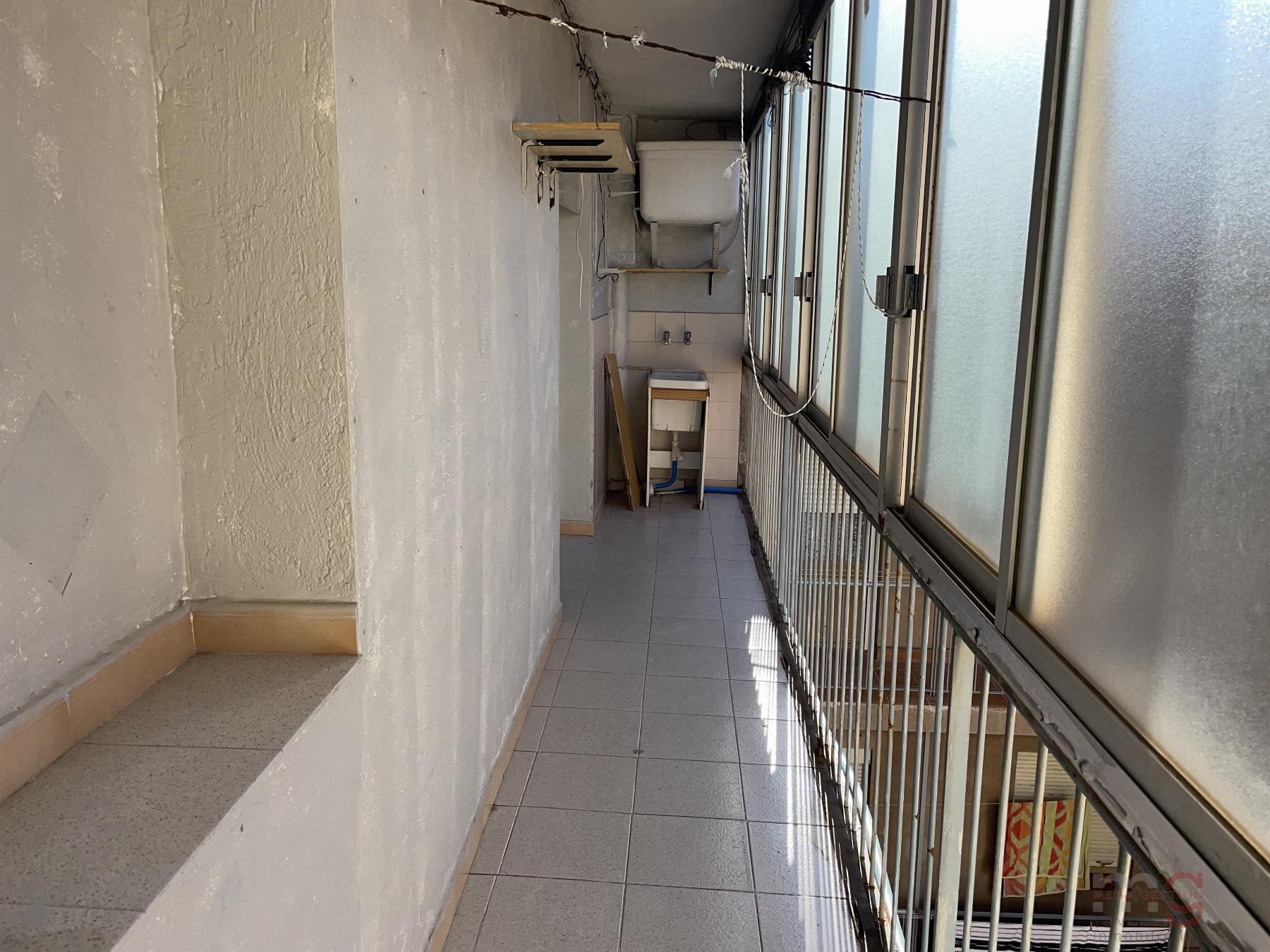 For sale of apartment in Manresa