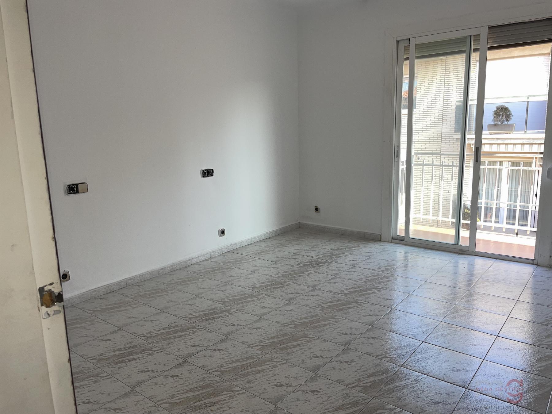 For sale of apartment in Manresa