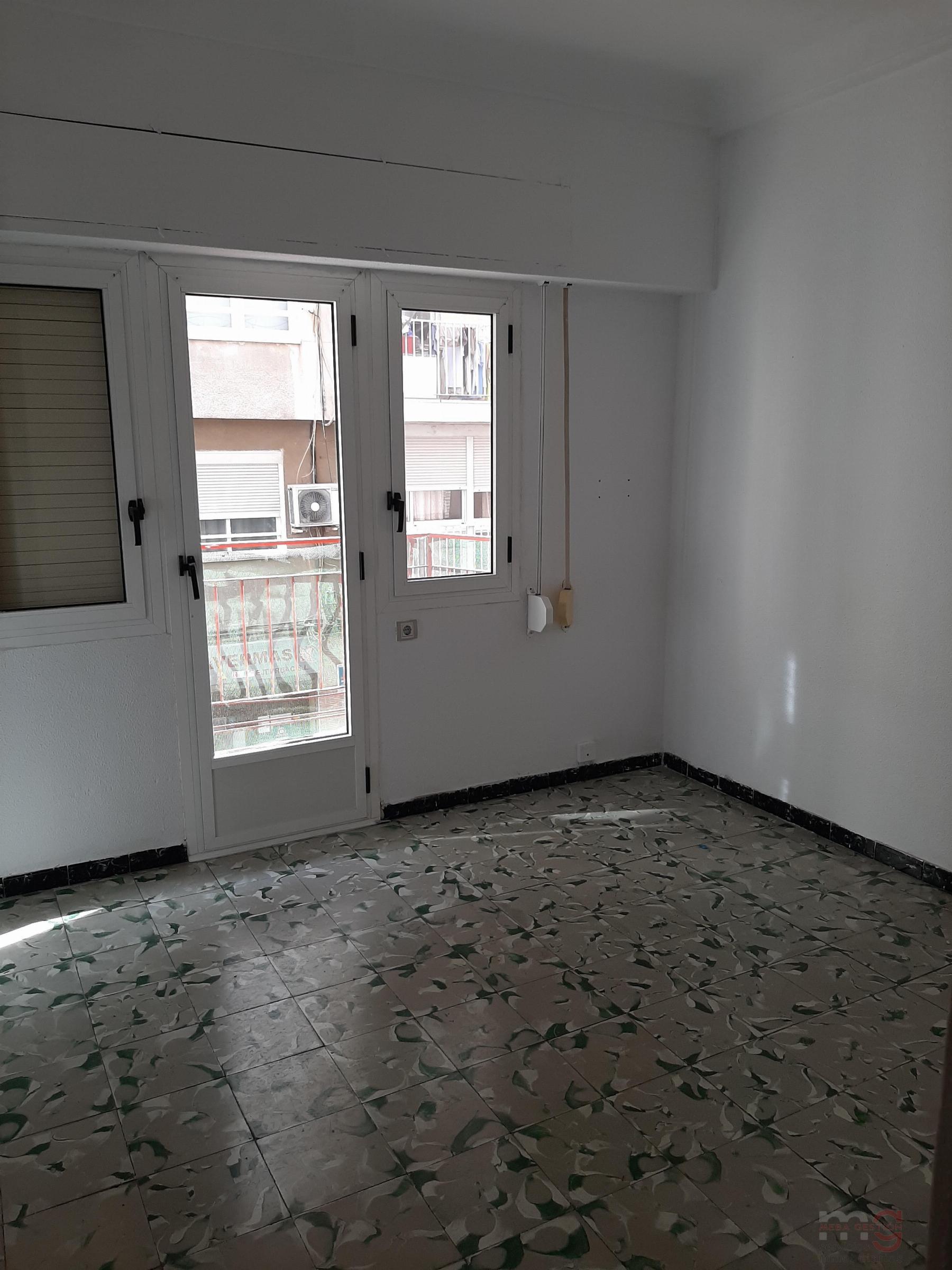For sale of apartment in Alicante