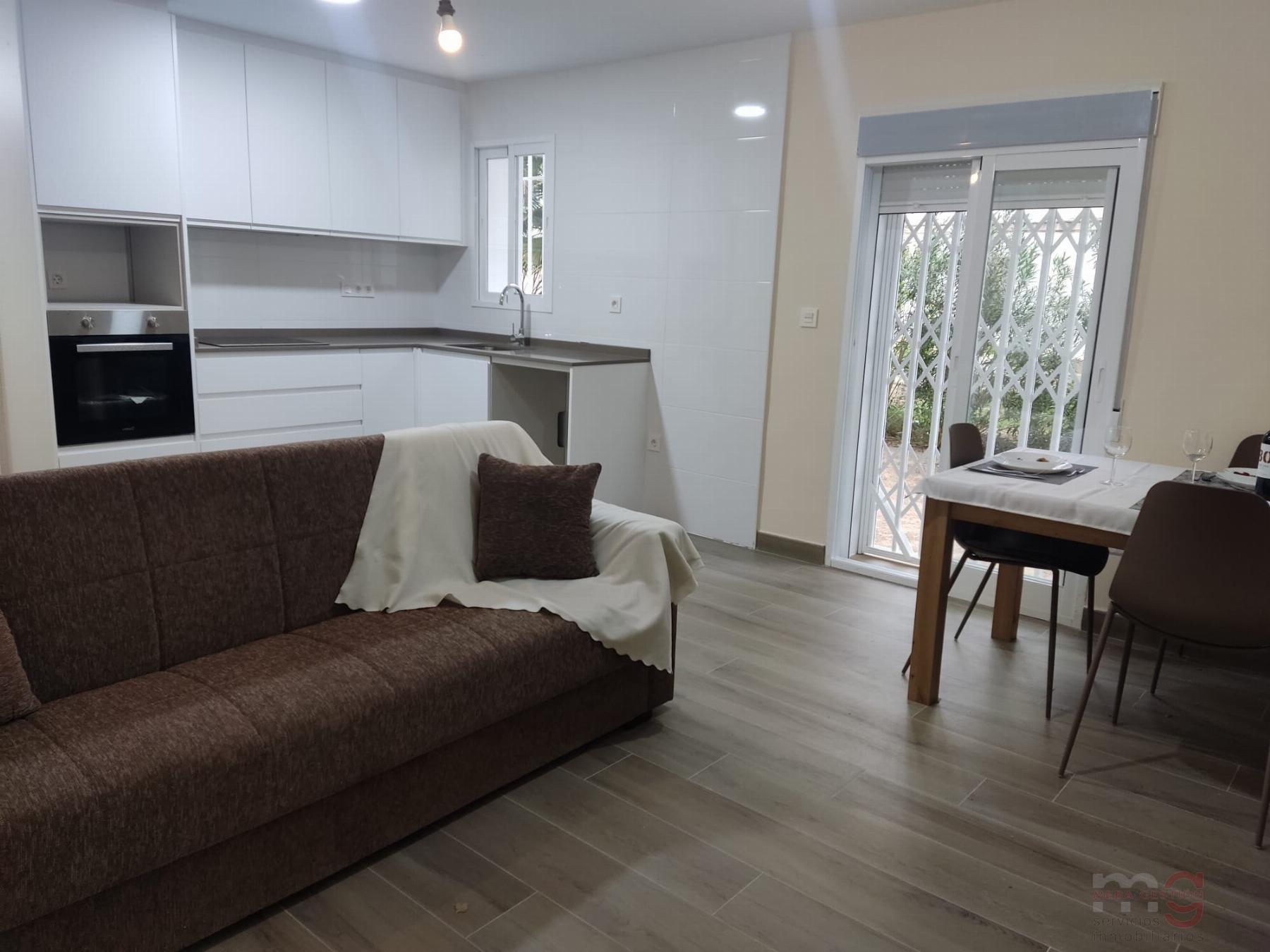 For sale of apartment in Valencia