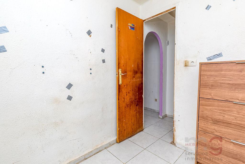 For sale of apartment in Valencia