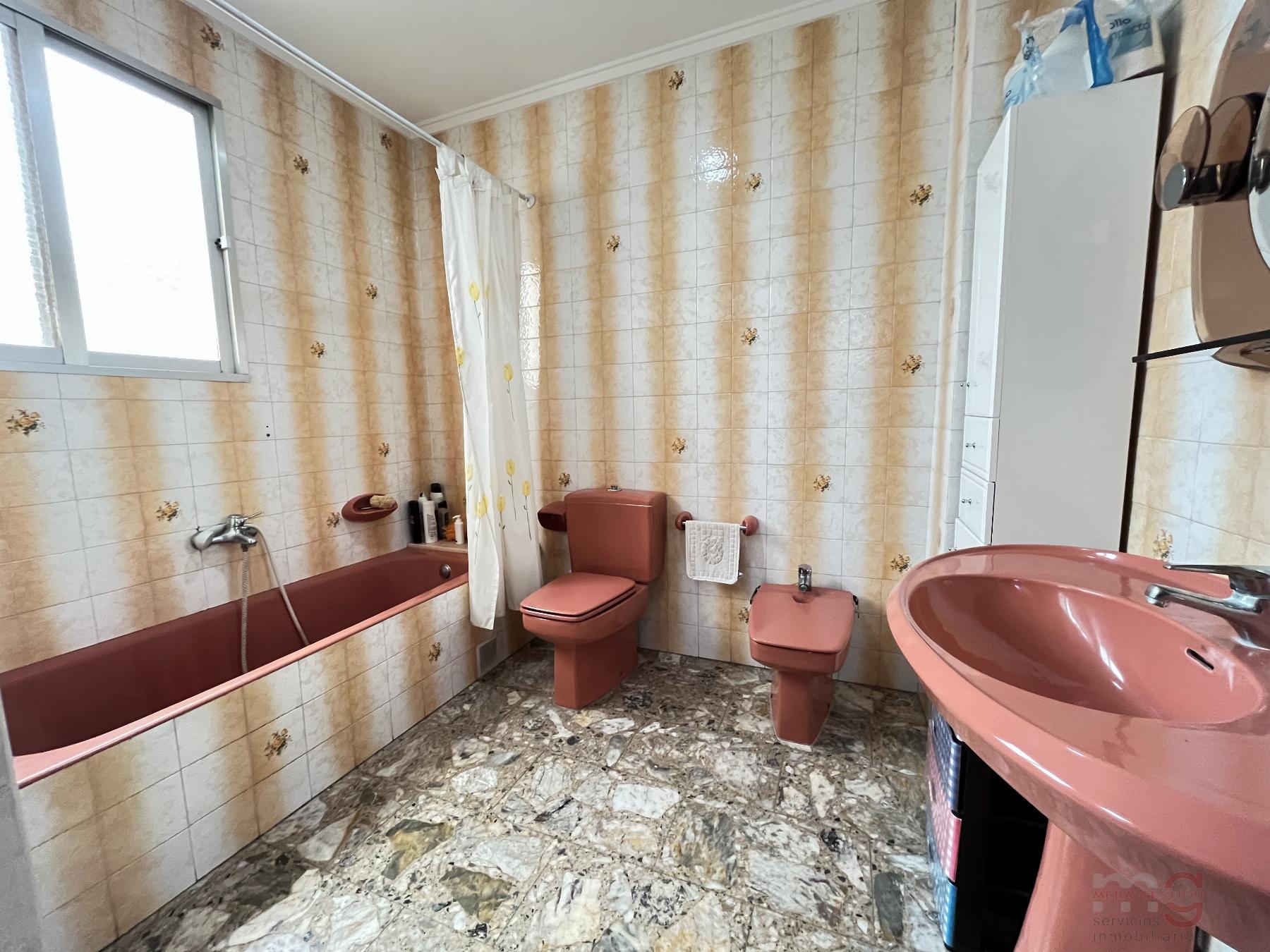 For sale of apartment in Alicante