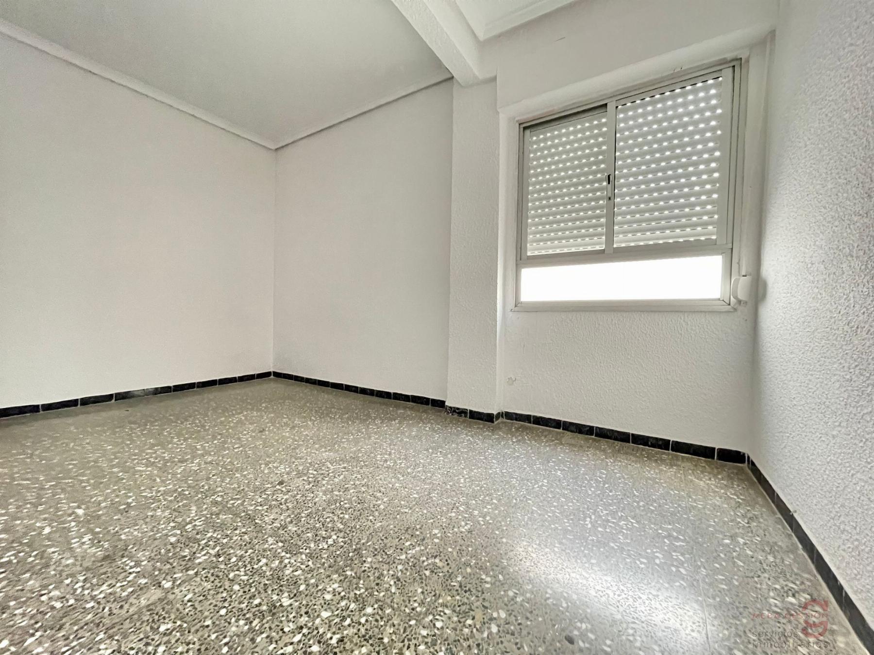 For sale of apartment in Alicante