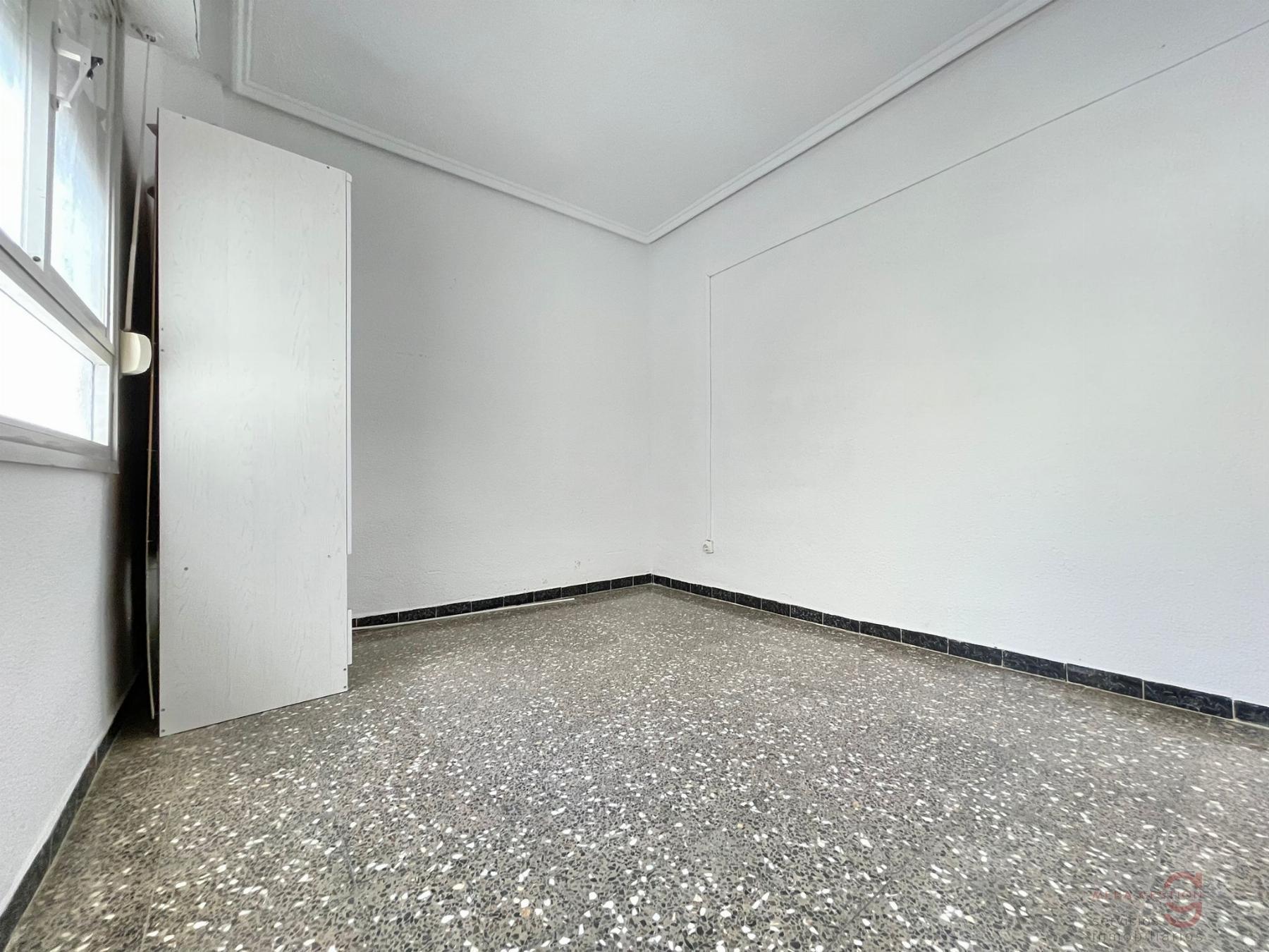 For sale of apartment in Alicante