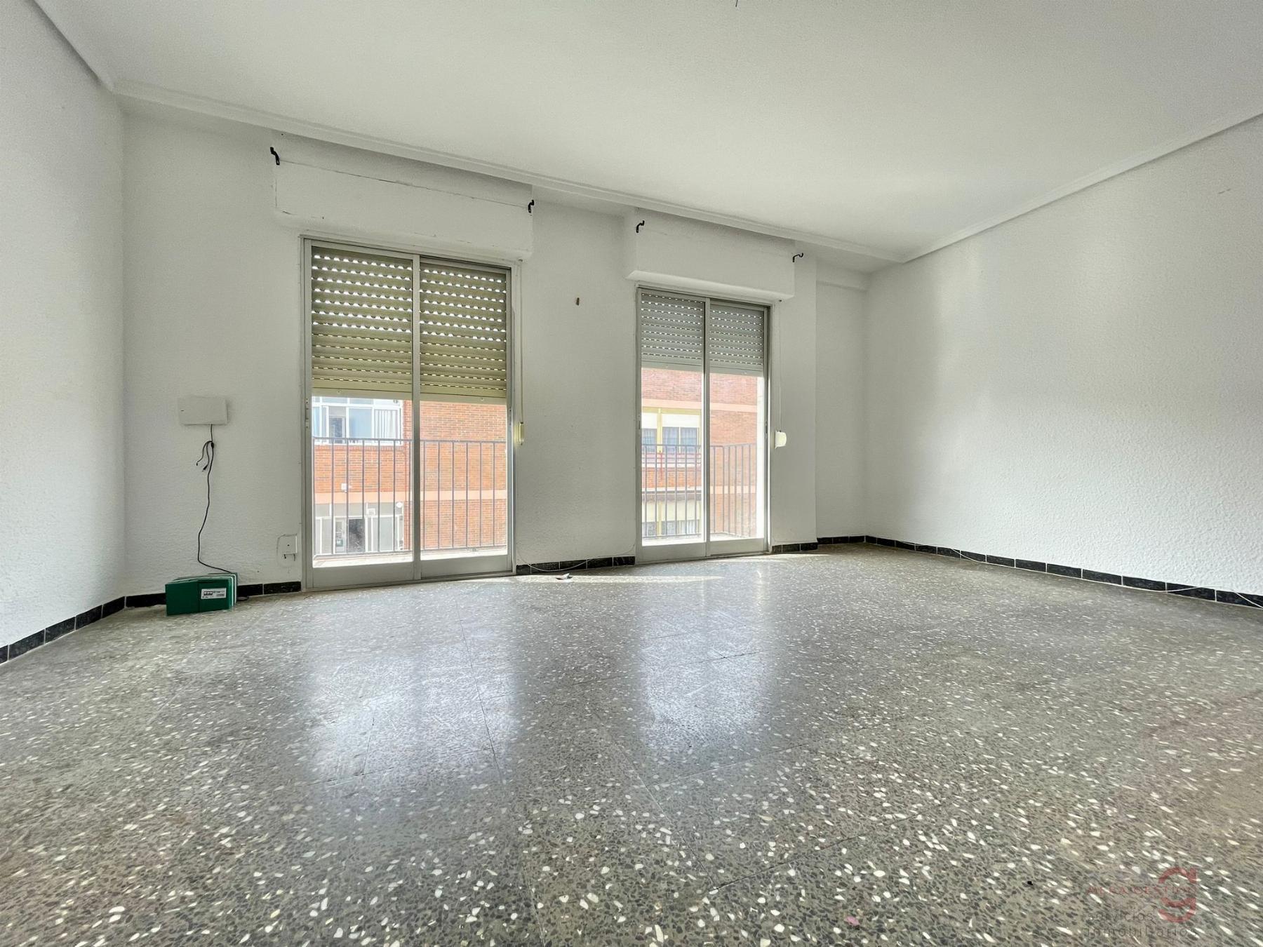 For sale of apartment in Alicante