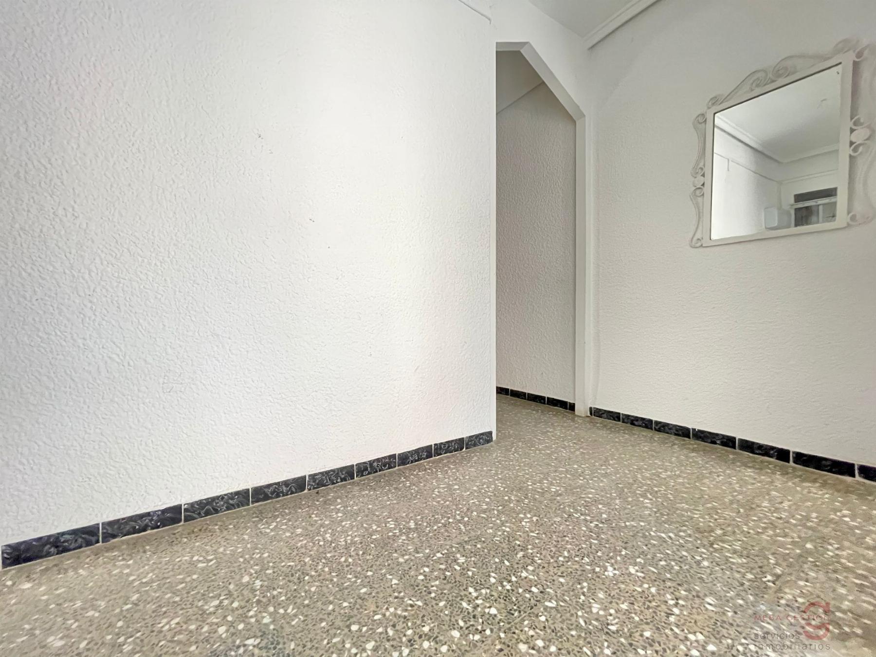 For sale of apartment in Alicante