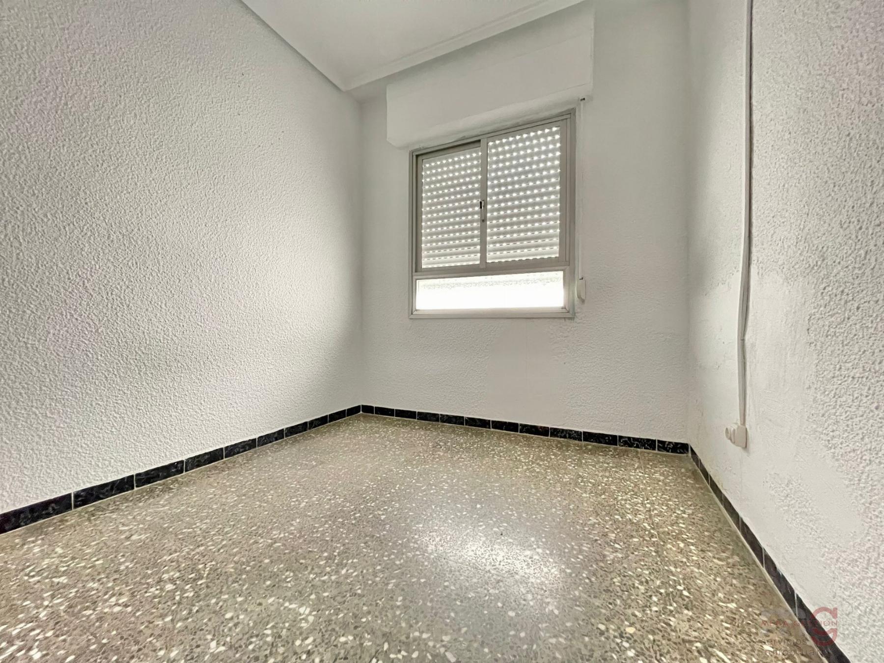 For sale of apartment in Alicante