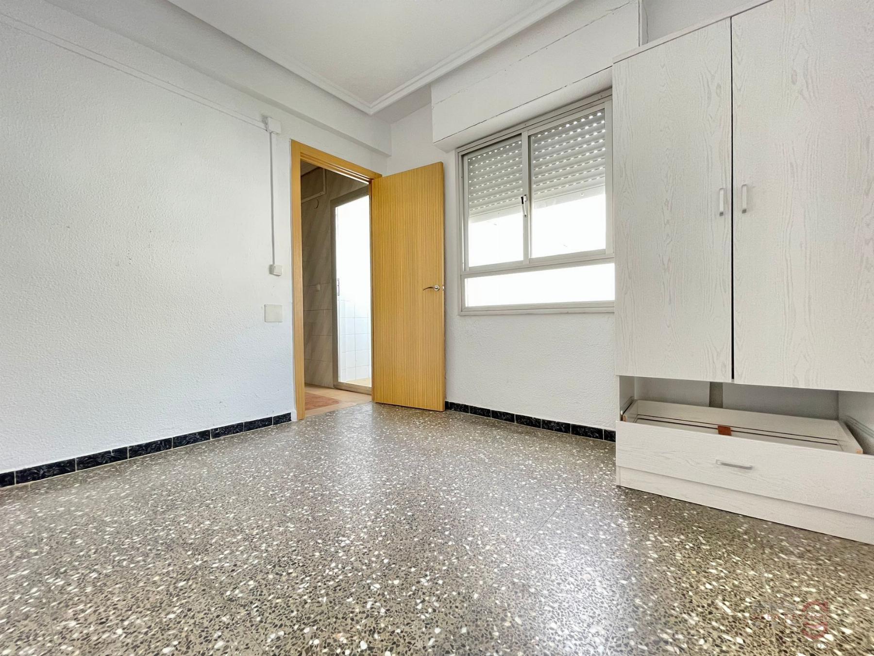 For sale of apartment in Alicante
