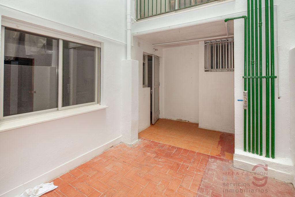 For sale of apartment in Valencia