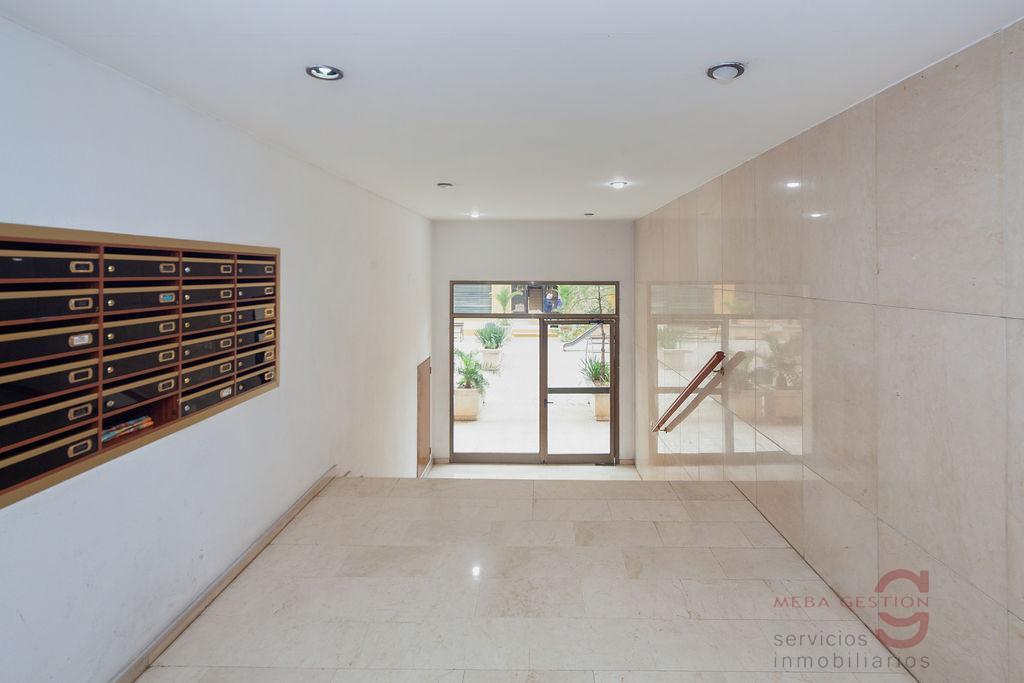 For sale of apartment in Valencia