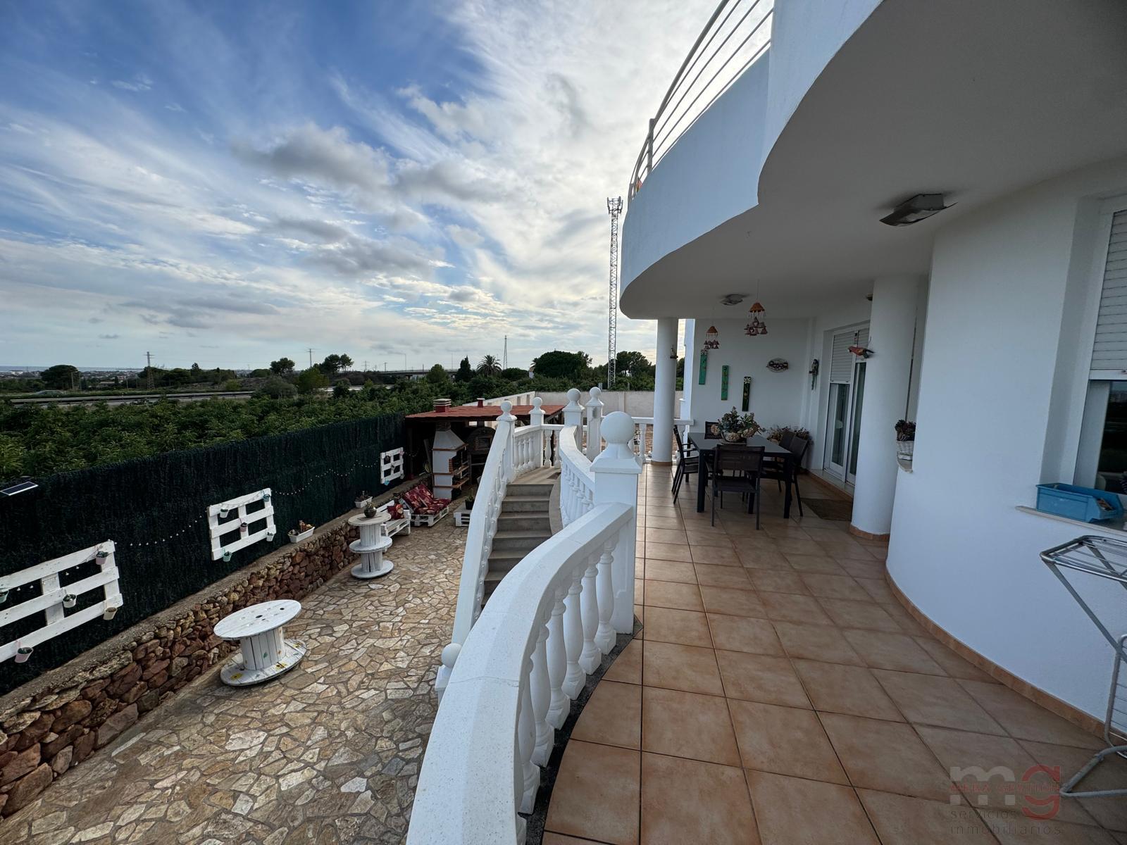 For sale of chalet in Benicasim