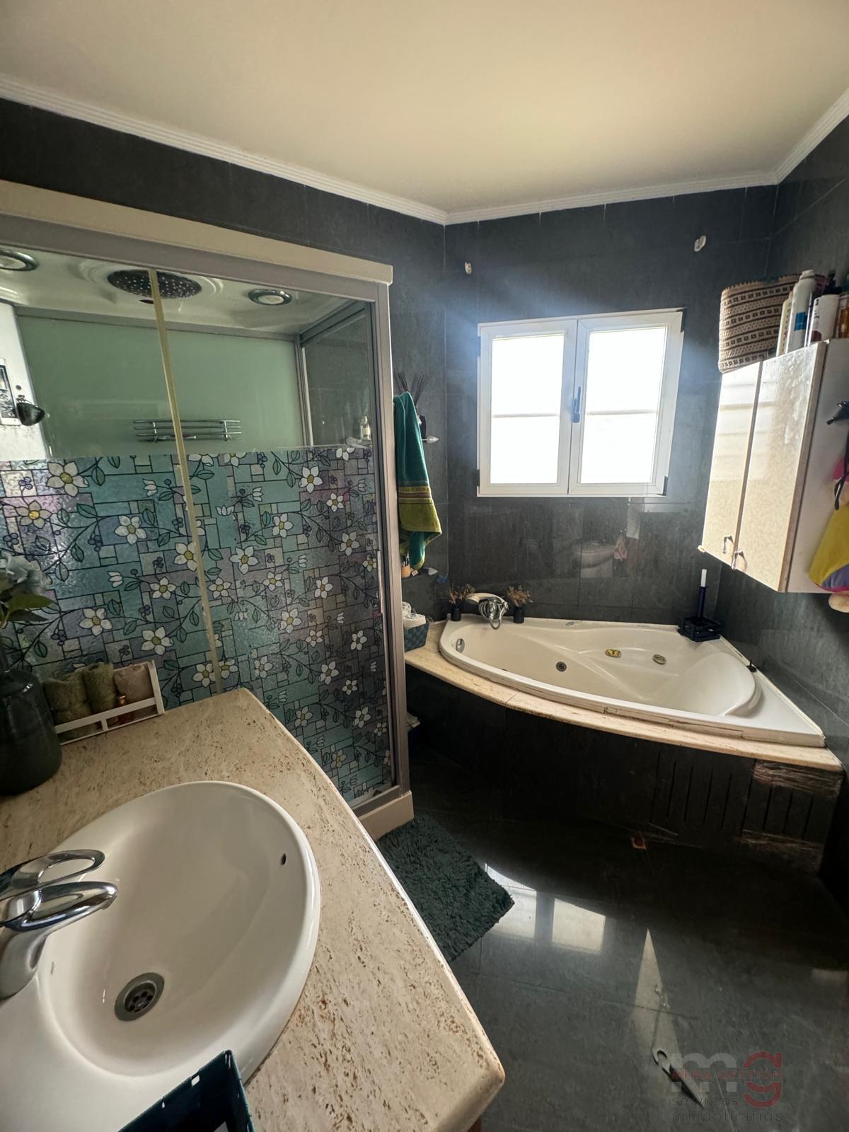 For sale of chalet in Benicasim
