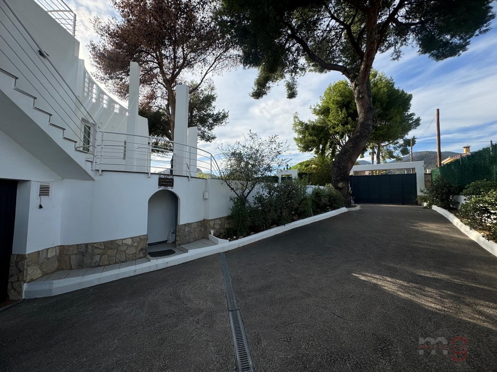 For sale of chalet in Benicasim