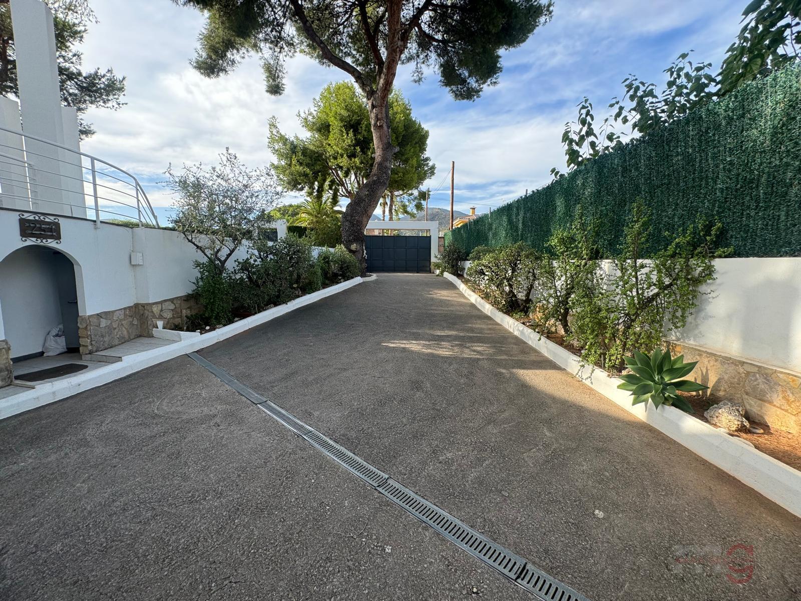 For sale of chalet in Benicasim