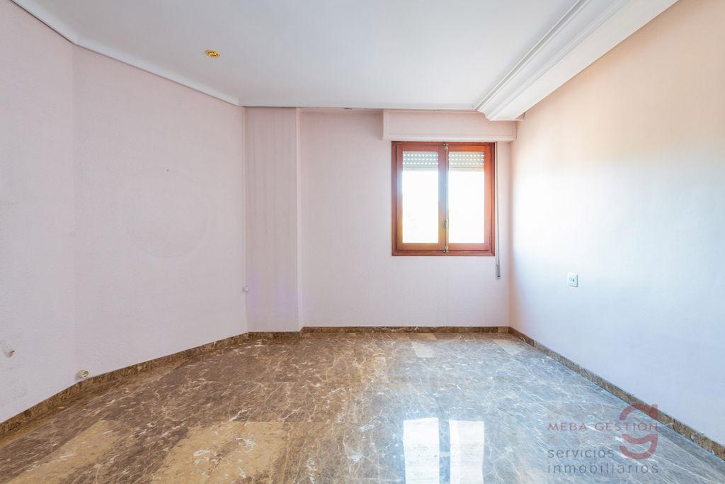 For sale of apartment in Castellón