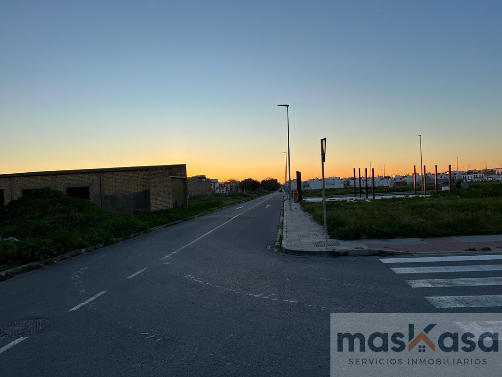Venta de terreno en Los Palacios y Villafranca