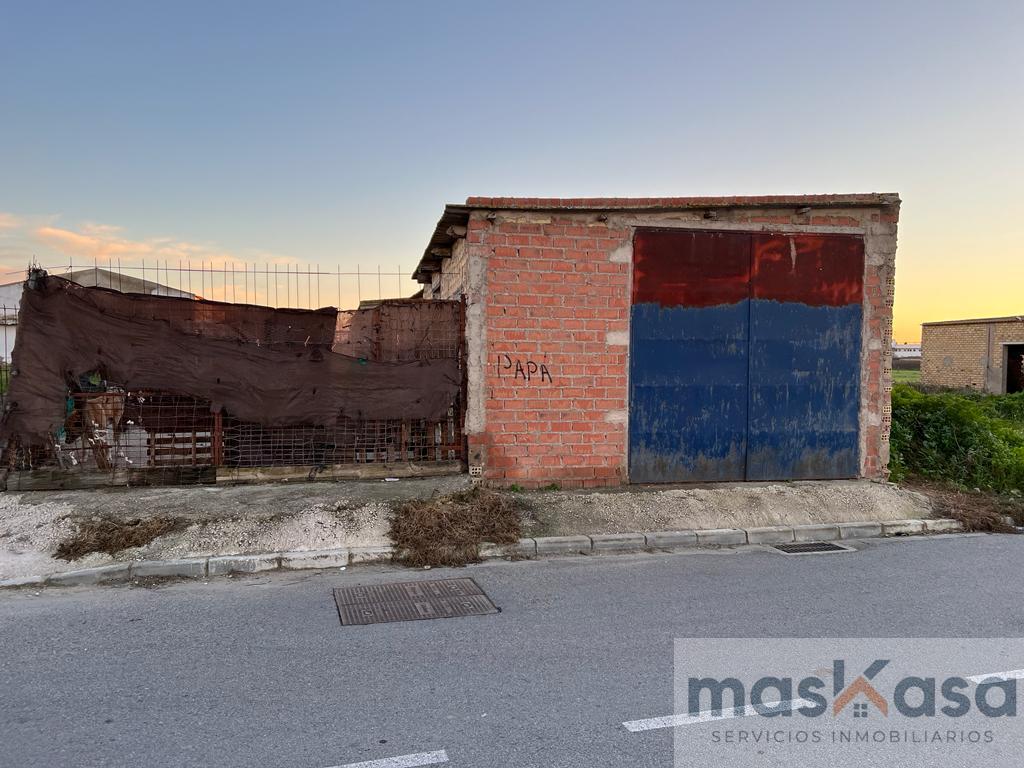 Venta de terreno en Los Palacios y Villafranca