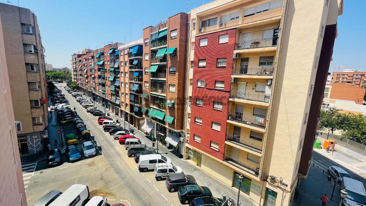 Huur van appartement in Valencia
