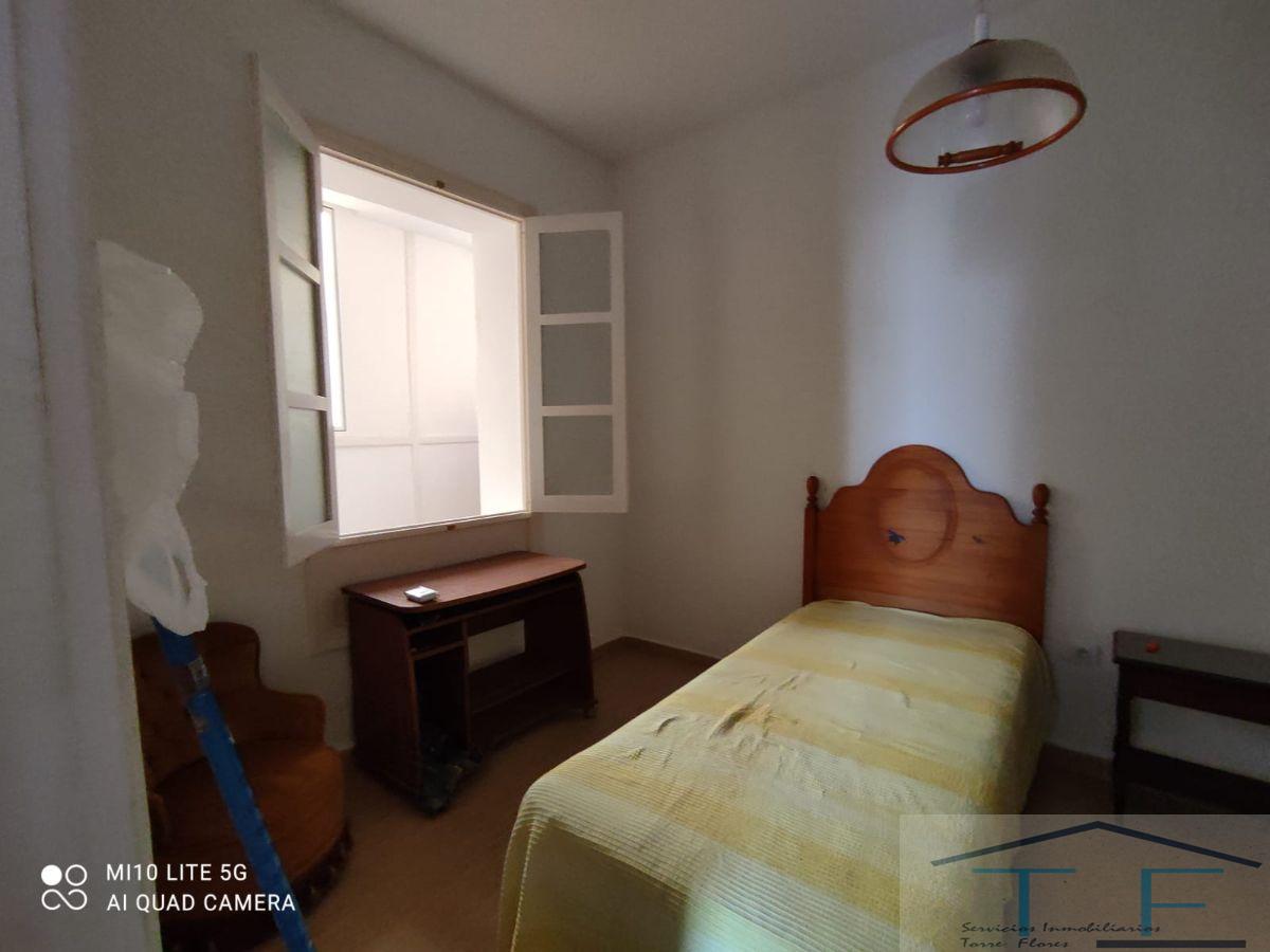 For sale of flat in Cádiz