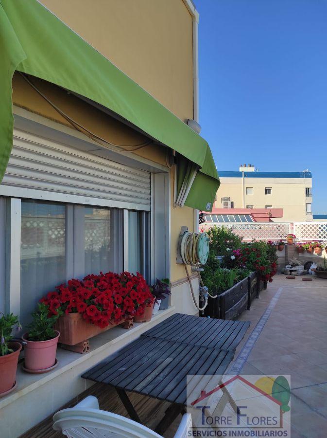 For sale of penthouse in Cádiz