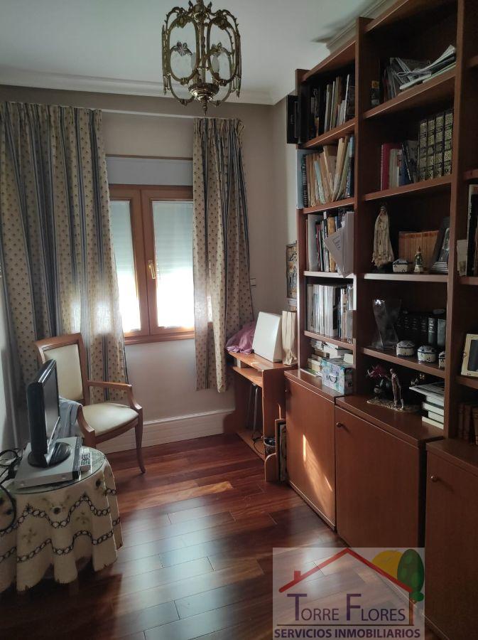 For sale of penthouse in Cádiz