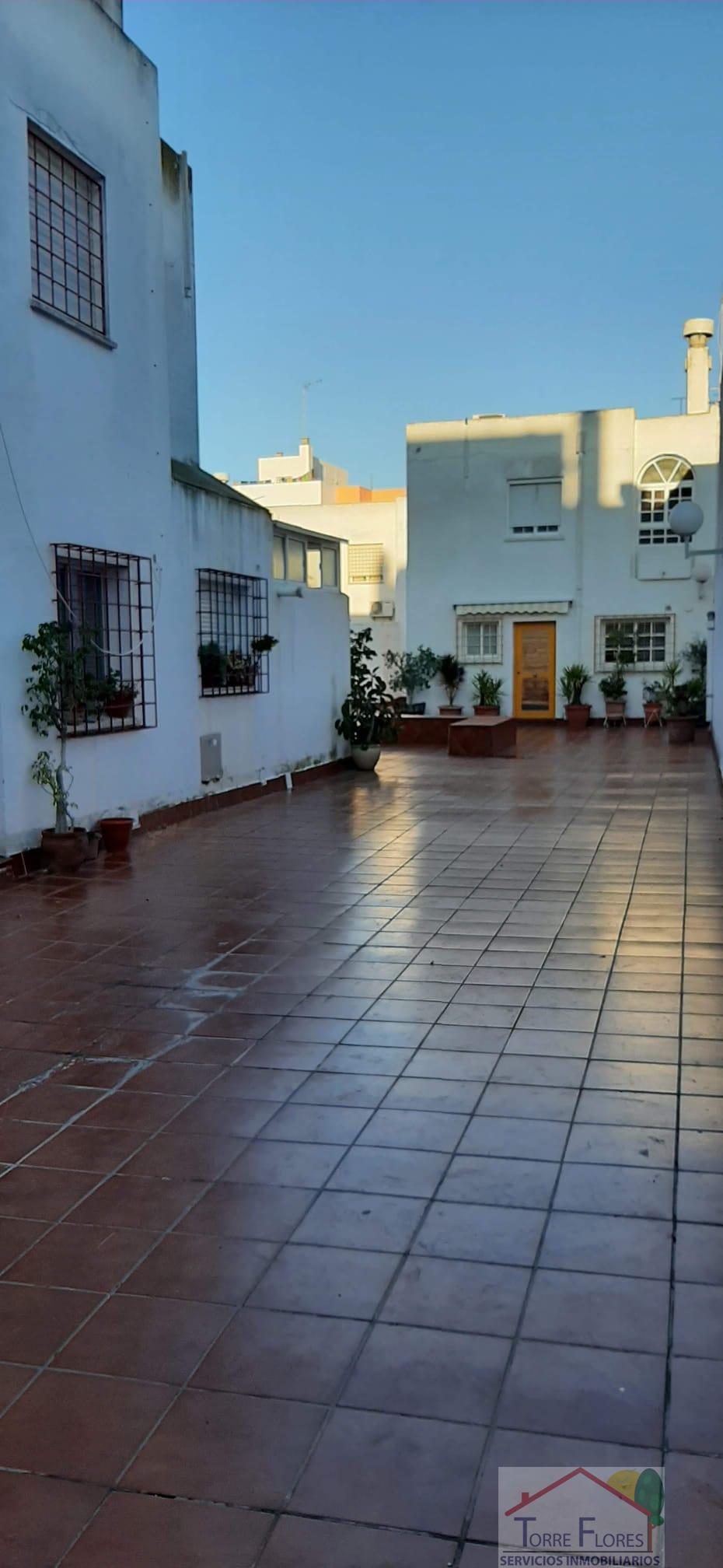 For sale of house in Cádiz
