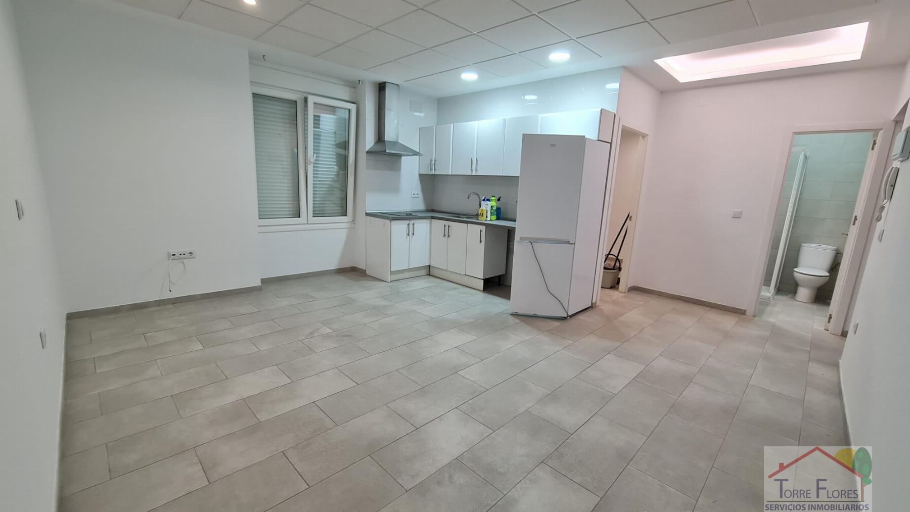 For sale of apartment in Cádiz