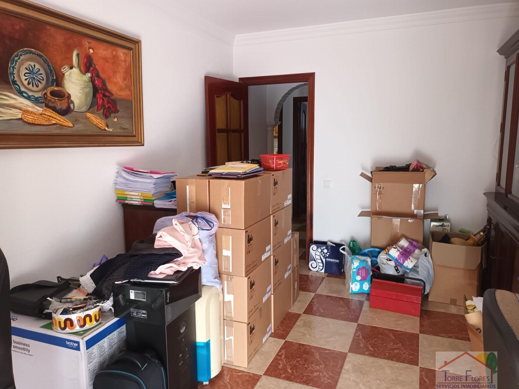 For sale of flat in San Fernando