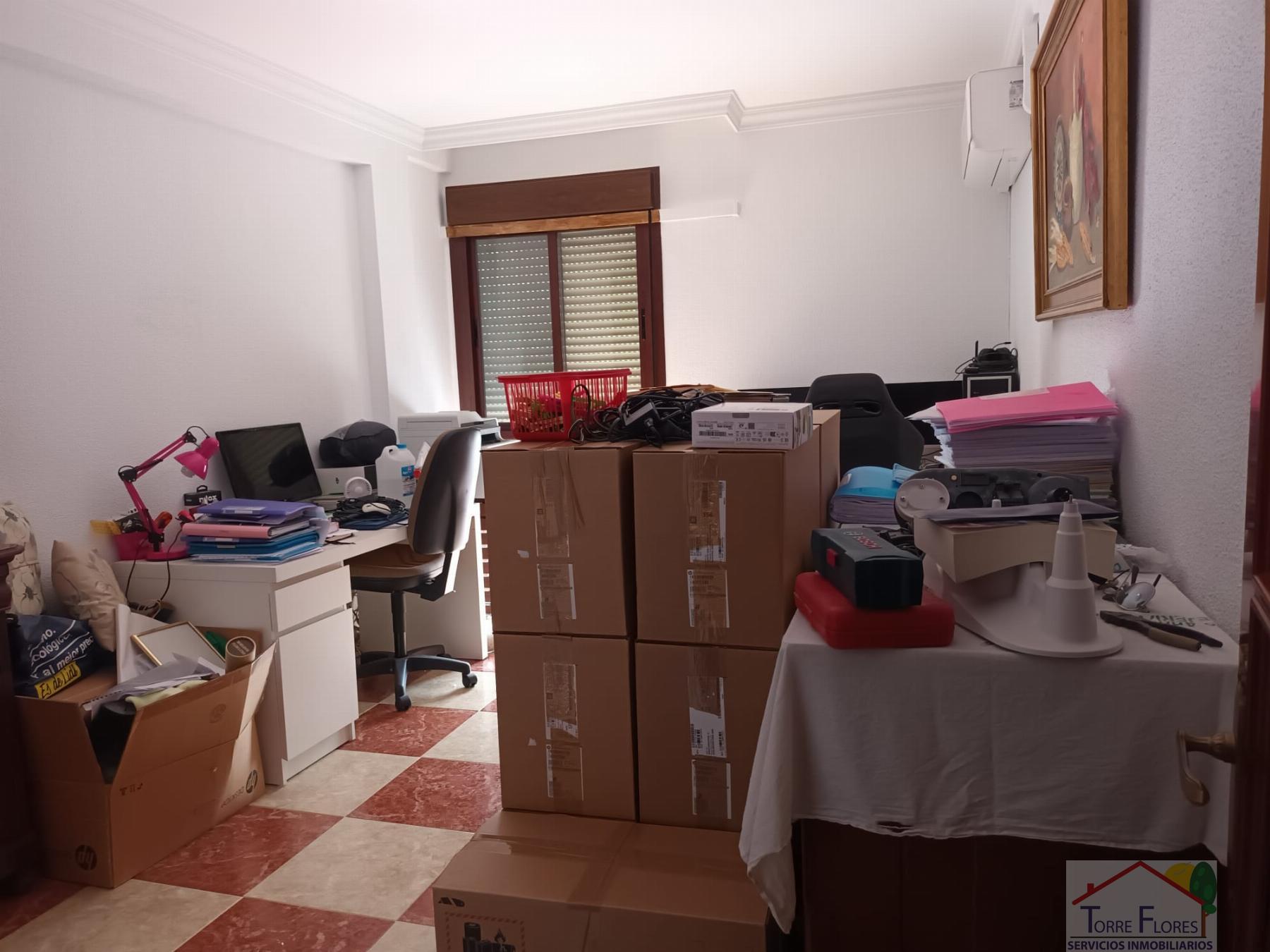 For sale of flat in San Fernando