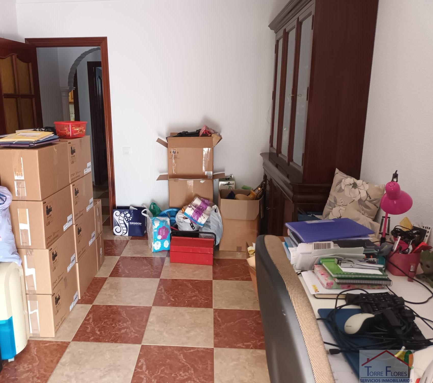 For sale of flat in San Fernando