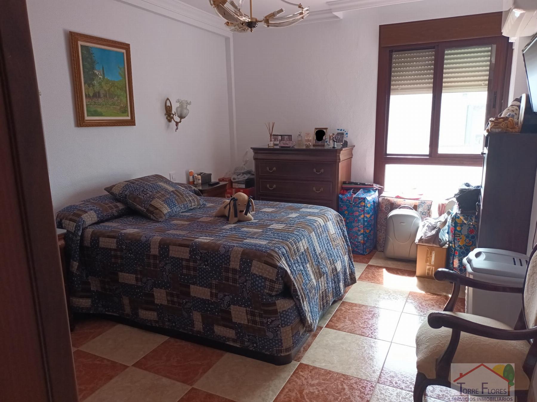 For sale of flat in San Fernando