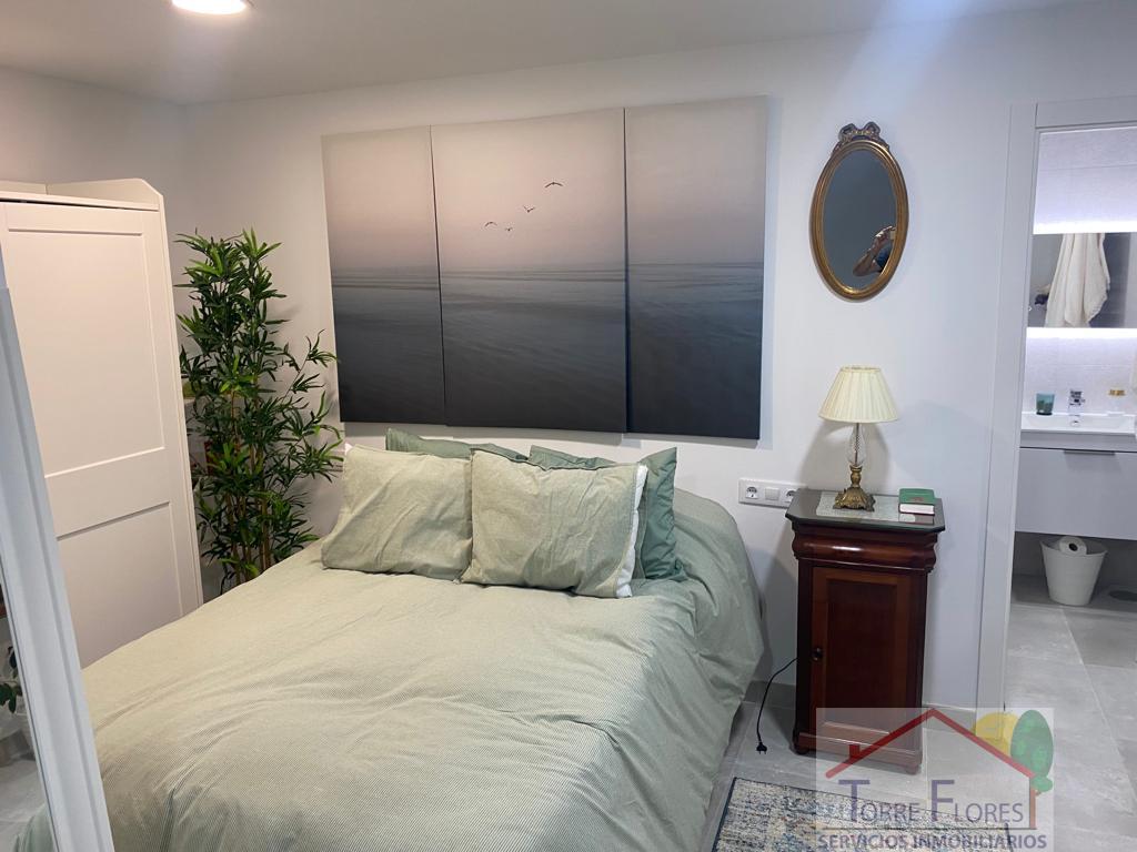 For sale of apartment in Cádiz