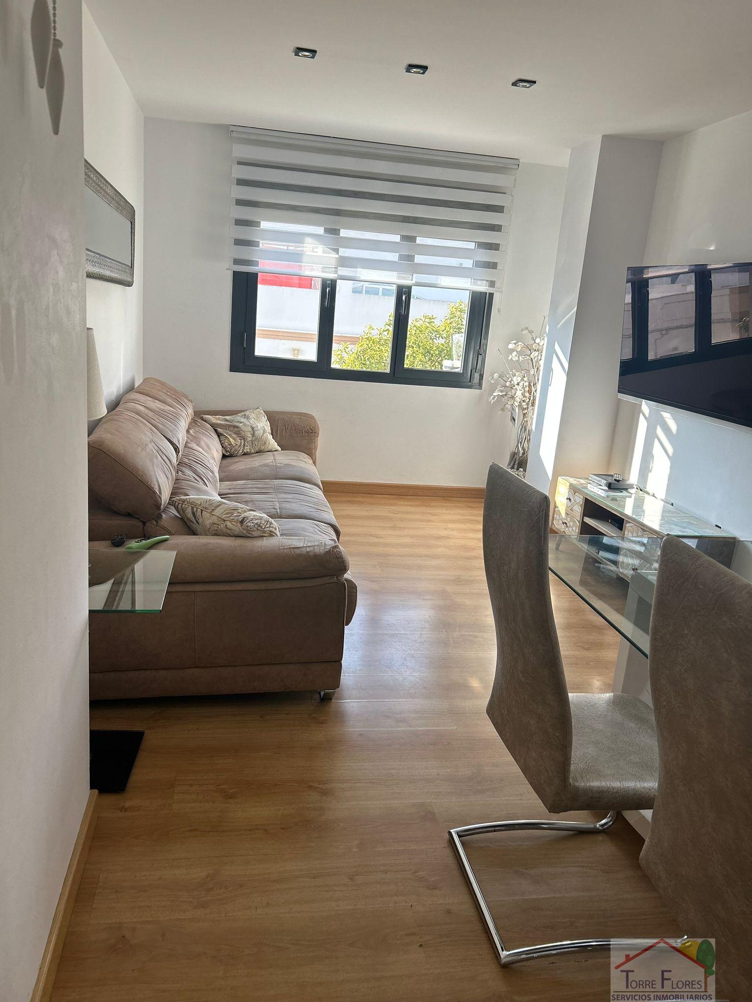 For sale of flat in San Fernando