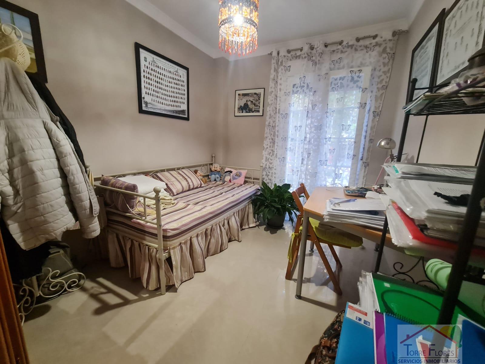 For sale of house in San Fernando