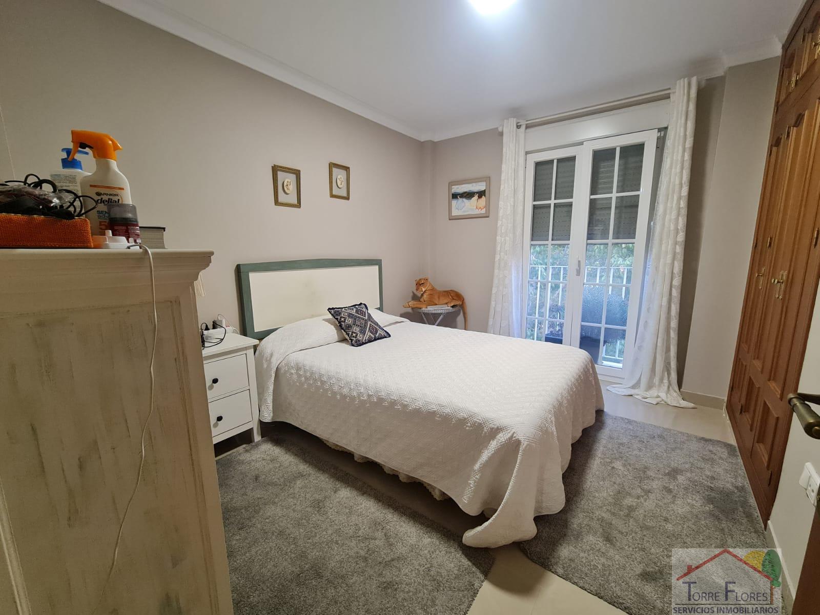 For sale of house in San Fernando