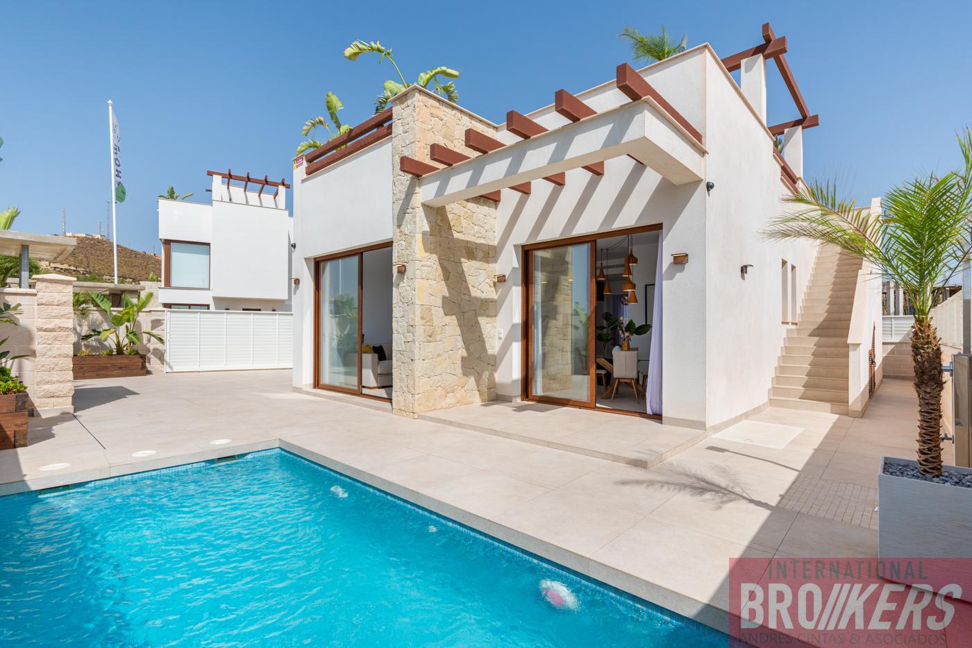 For sale of chalet in Vera