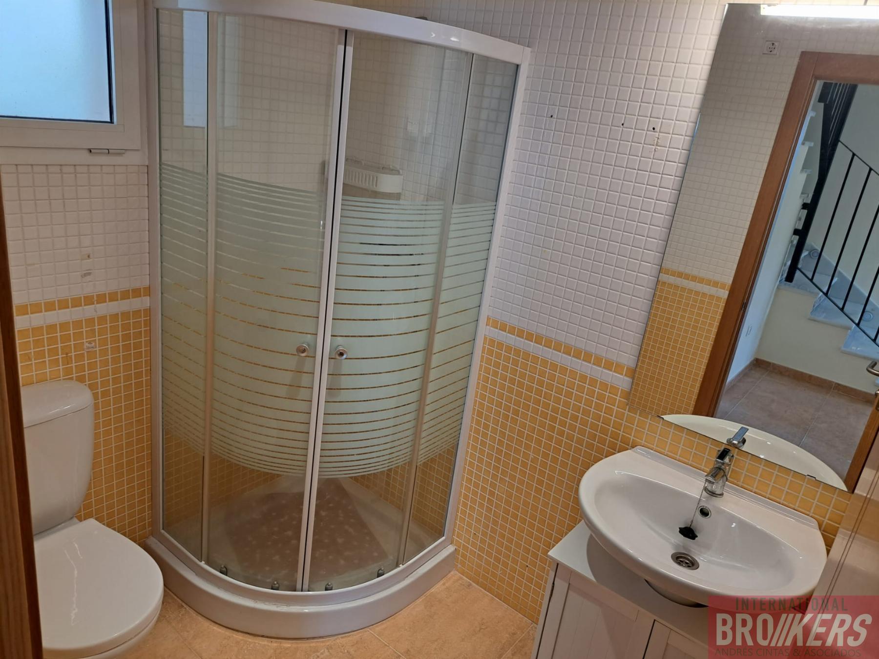 For sale of duplex in Vera