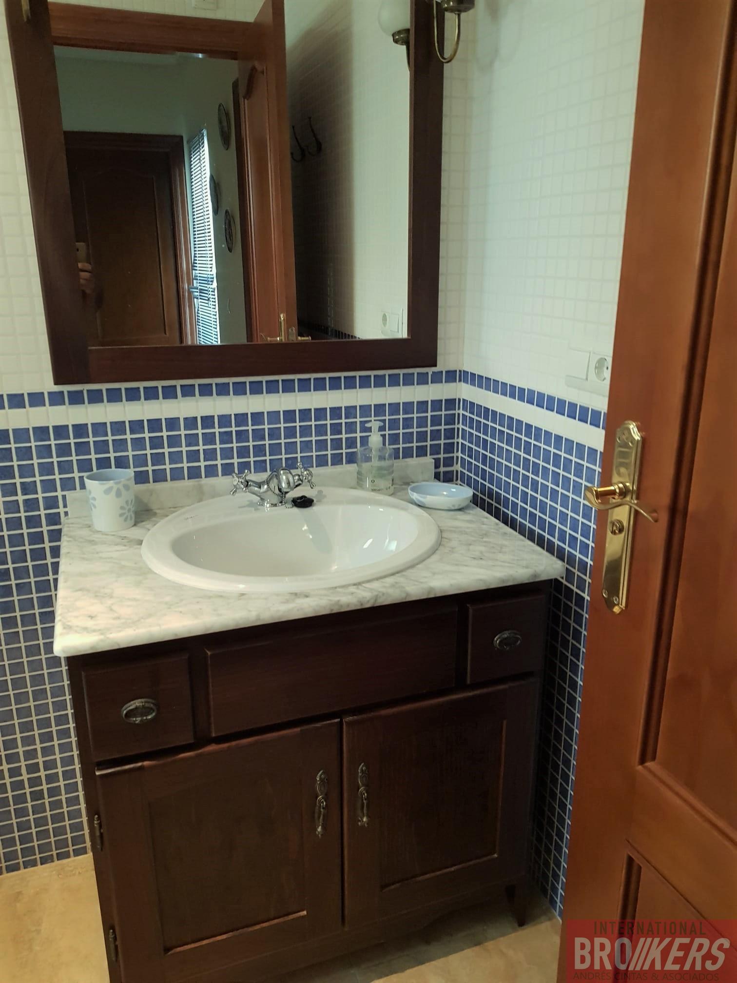 For sale of duplex in Vera