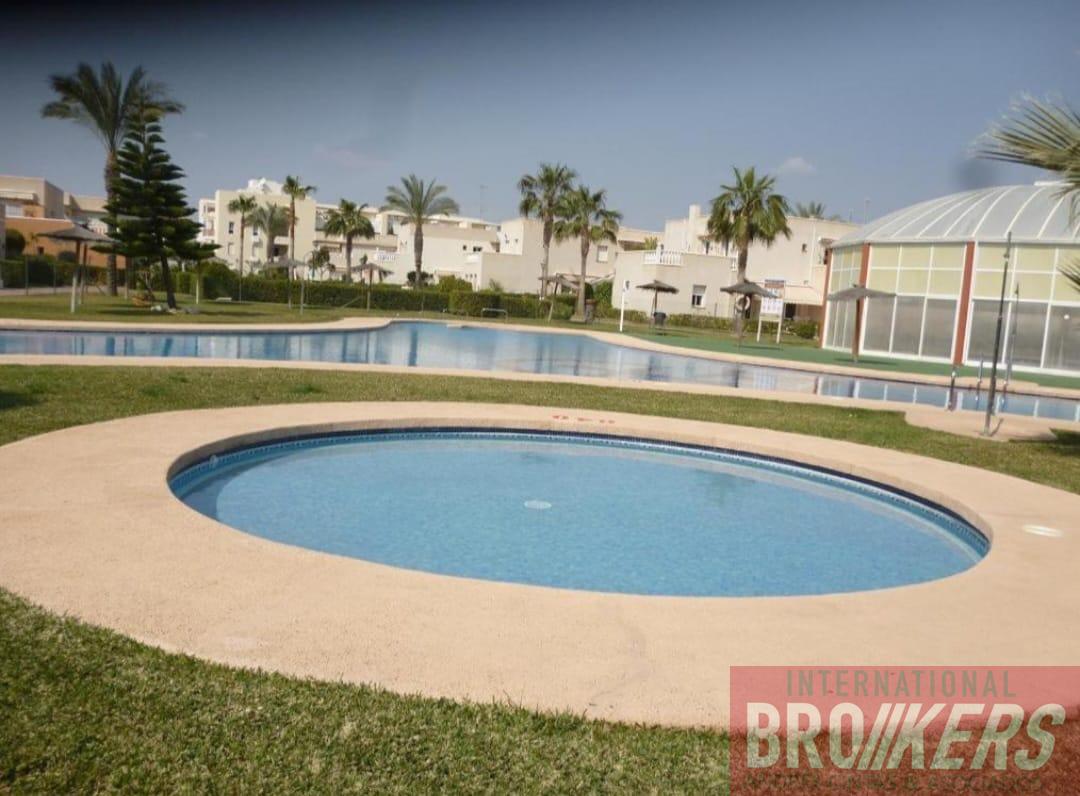For sale of study in Vera