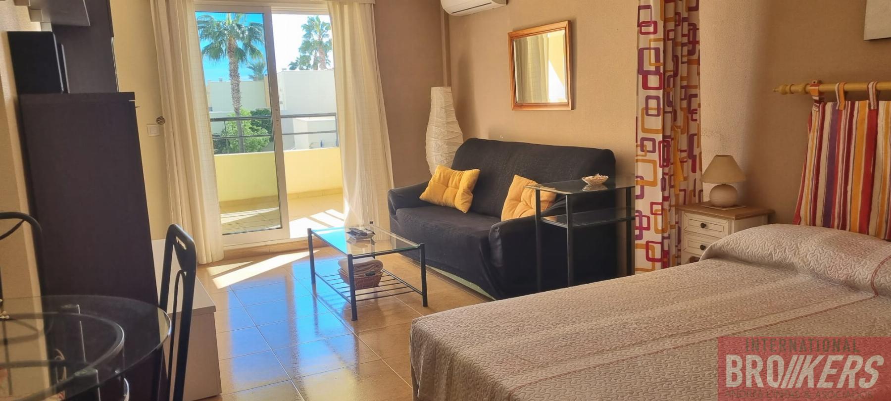 For sale of study in Vera