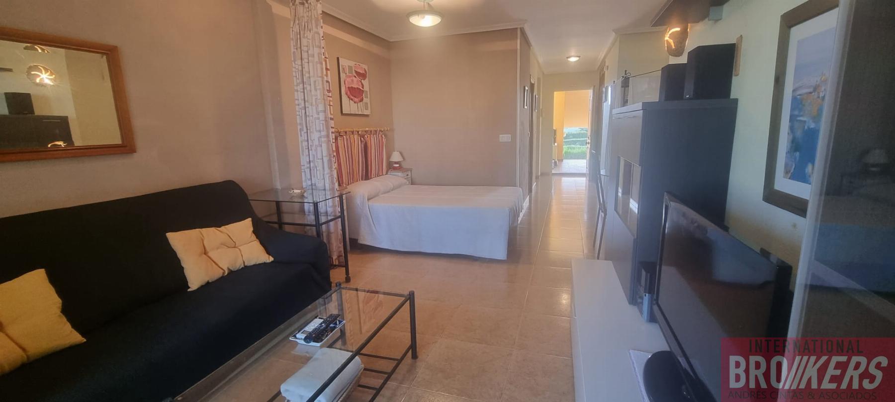 For sale of study in Vera
