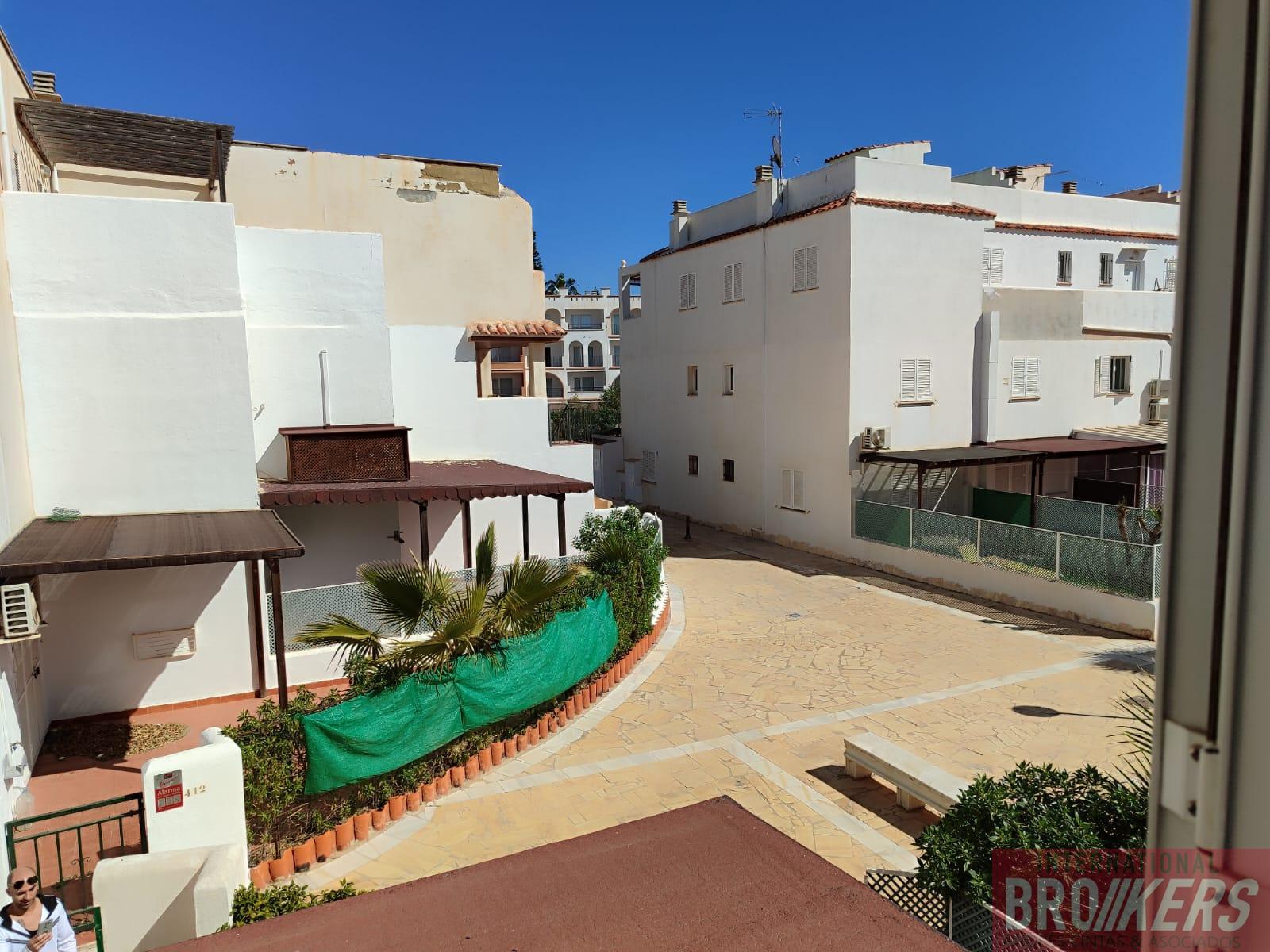 For sale of duplex in Vera