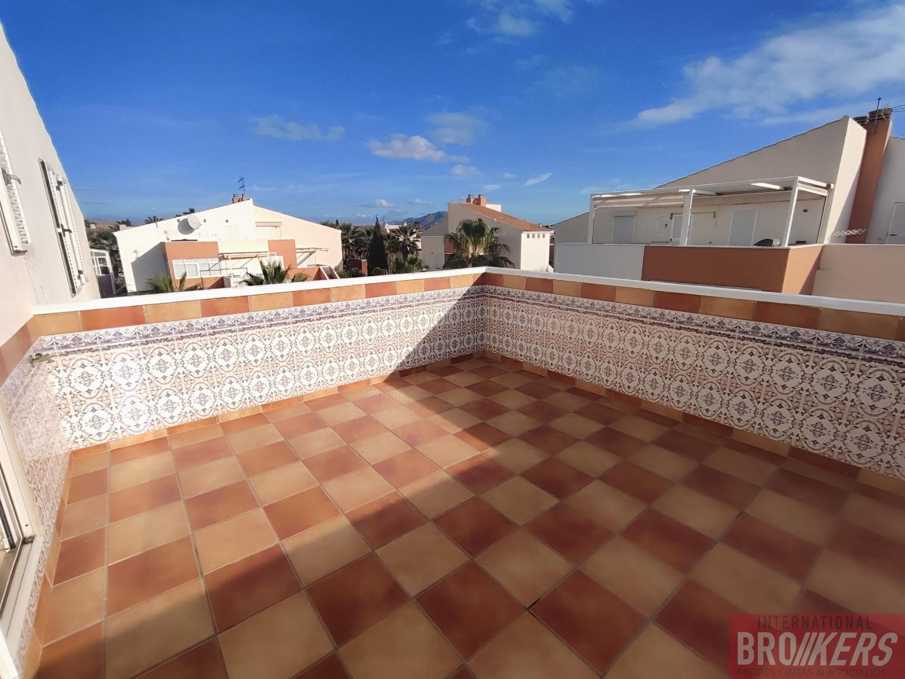 For sale of penthouse in Vera