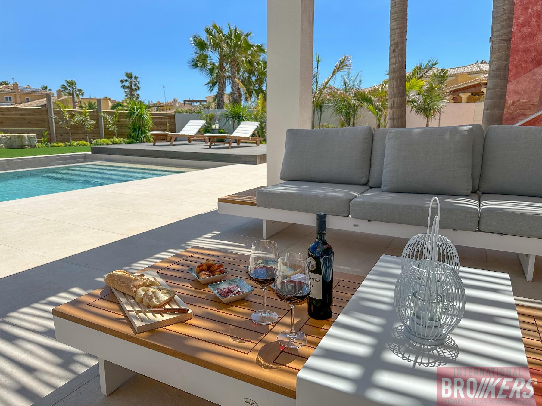 For sale of villa in Cuevas del Almanzora