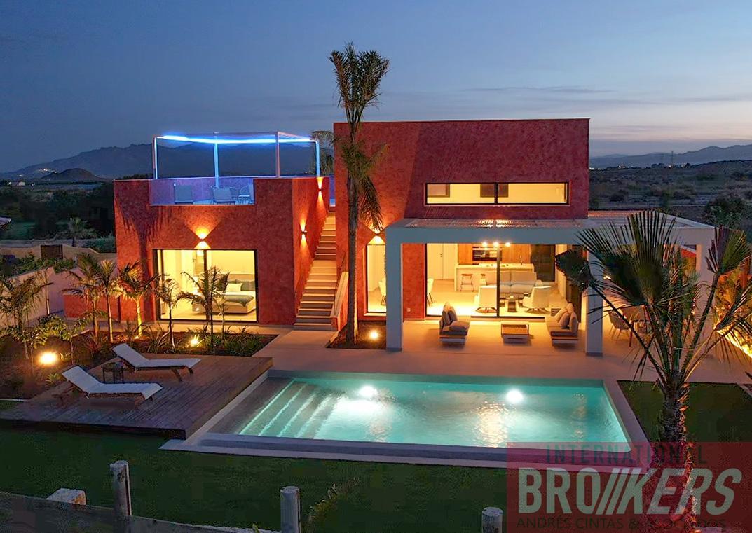 For sale of villa in Cuevas del Almanzora