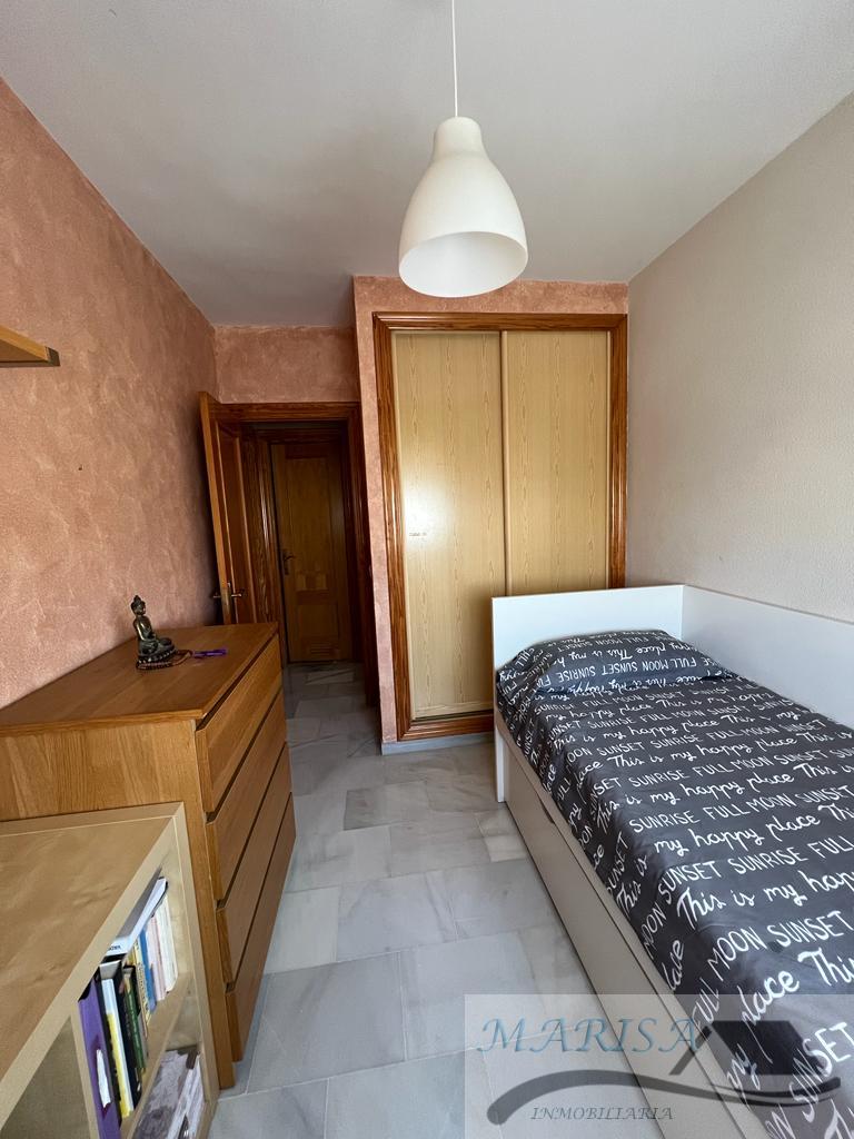 For sale of flat in Rincón de la Victoria