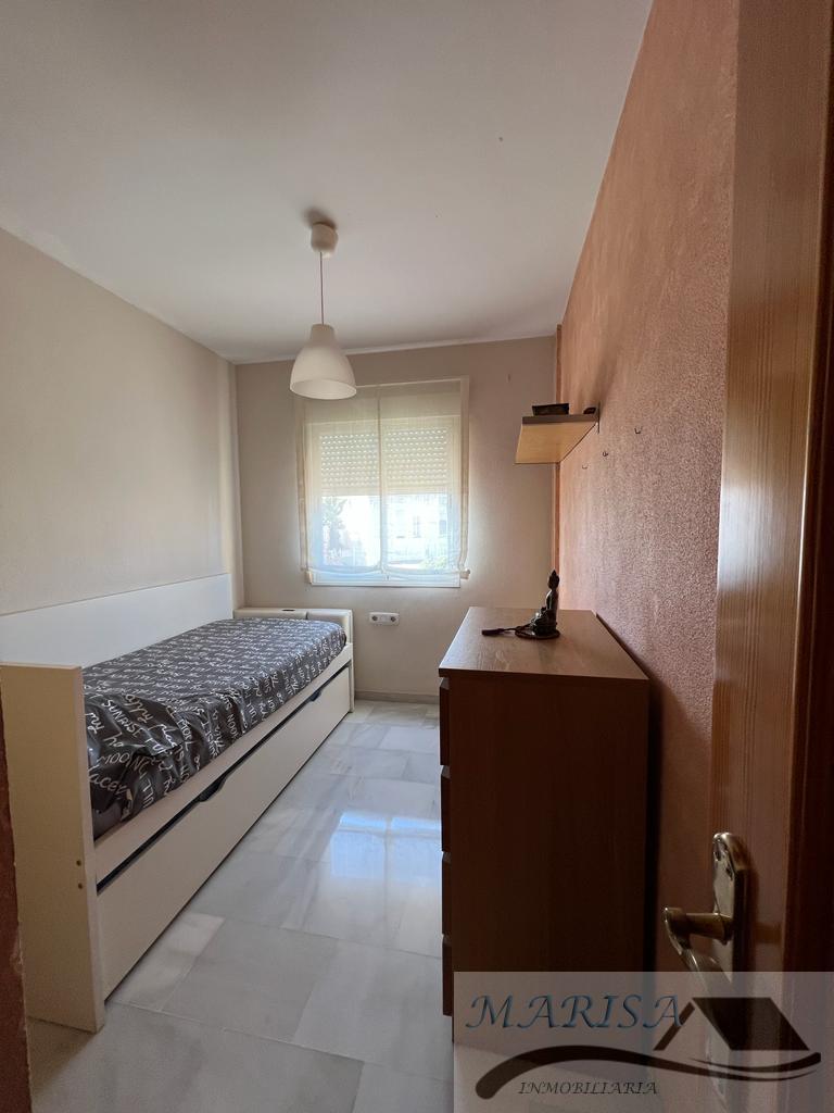 For sale of flat in Rincón de la Victoria