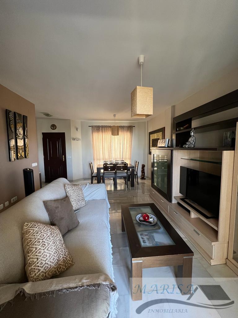 For sale of flat in Rincón de la Victoria